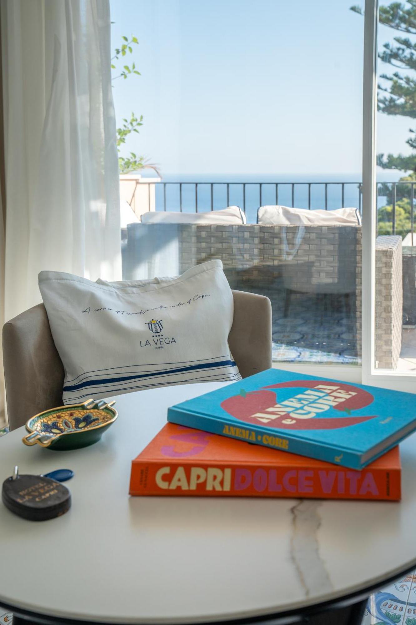 La Vega Hotel Capri Bagian luar foto